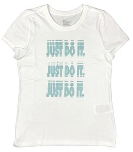 NEU NIKE MÄDCHEN JUST DO IT REPEAT GRAFIK T-SHIRT WEISS TÜRKIS AO3027100 Größe Small  - Bild 1 von 3
