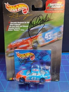 Hot Wheels Racing 1999 Daytona 500 Edition Richard Petty #43 Autogramm X2 Lesen - Bild 1 von 10