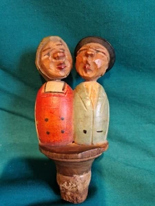 German Black Forest Wooden Kissing Cork Couple Working - Picture 1 of 9