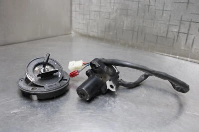 04-09 Yamaha FZ6 Lock Set Ignition Gas Cap Key - Image 1 of 4