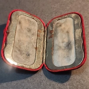 Vintage Solid Fuel Hand Warmer Red Velvet Pocket Warmer Charcoal Magnesium Japan - Picture 1 of 7
