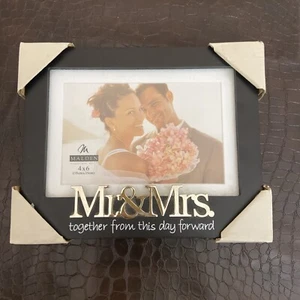 Malden 4#6 Mr And Mrs Picture Frame Black With Silver Tone Sign - Picture 1 of 12