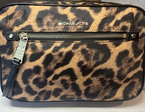 🔥Leopard Nylon Adjustable Strap Crossbody Jet Set Purse Michael Kors - Picture 1 of 8