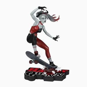 - DC Direct Harley Quinn by Ivan Tao (Harley Quinn: Red, White & Black) 1:10 ... - Foto 1 di 5