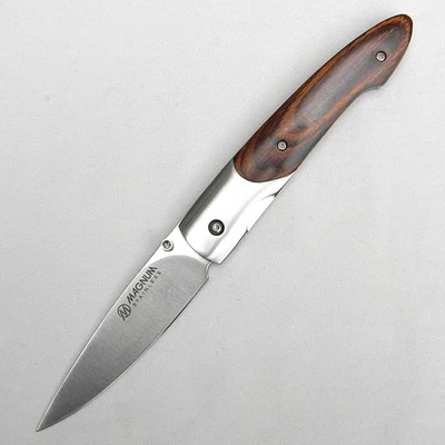 Grande pasta de bloqueio de forro MAGNUM, lâmina de 3,75", cabo de madeira; NÃO USADO - Imagem 1 de 4