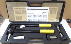 APOLLO EPXTOOLKIT PEX-A EXPANSION TOOL KIT WITH 1/2", 3/4" & 1" EXPANDER HEADS - Picture 1 of 5