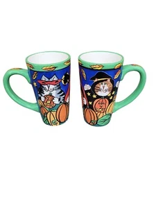 Juego de 2 tazas temáticas de gatos de Halloween con calabazas y asas verdes de Candace Reiter - Imagen 1 de 11