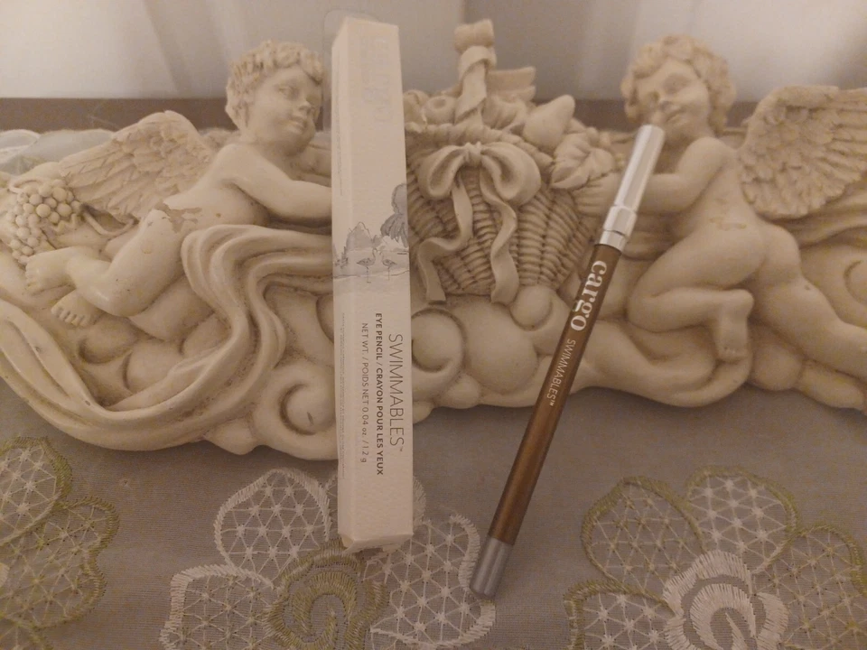 LÁPIZ DE OJOS CARGA NADABLE DELINEADOR DE OJOS - DORADO BEACH - NUEVO EN CAJA Foto 1 de 1