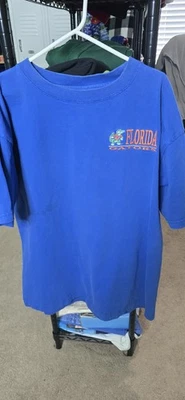 Vtg  Florida Gators  100% Cotton Size XL 32x25 T-Shirt  - Image 1 of 4