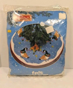 Titan Needlecraft Felt Christmas Tree Skirt Kit Geese Wreathes Bells 36" - Picture 1 of 9