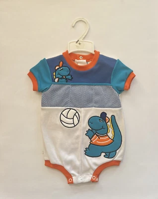 Mameluco Dinosaurio Rayas Vintage Talla 18 Meses Fútbol Voleibol Deportes Foto 1 de 4