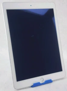 Apple iPad Air 2 16GB Wi-Fi 9.7in Silver - Picture 1 of 4