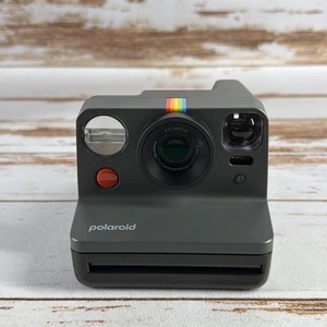 Polaroid Now I-Type Instant Camera Black - Pre-owned - Picture 1 of 5
