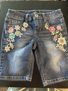Squeeze Girls Denim Bermuda Shorts Floral Boho Summer Girly Size 7 - Picture 1 of 4
