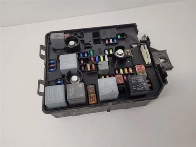 Motor caja fusibles Chevrolet Trax 18-21 2018-2021 42624875  Foto 1 de 4