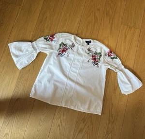 Topshop Ladies embroidered blouse size small S/ 8. Very good - Picture 1 of 5