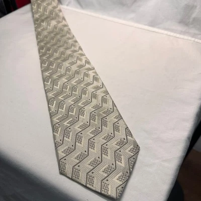 Corbata para hombre Neiman Marcus verde floral 100 % seda Foto 1 de 4