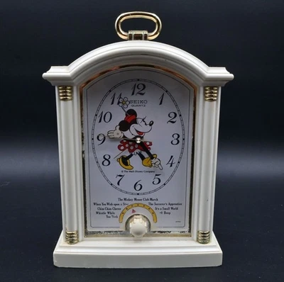 Relógio despertador Seiko quartzo Disney Minnie Mouse branco e dourado - Imagem 1 de 4