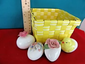 Lot of 4 Four Easter Eggs Porcelain Duck or Chick Pink Roses Multi Color Flowers - Picture 1 of 4
