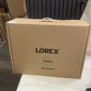 Lorex 4K 16 Camera Capable (Wired/Fusion WiFi) 4TB NVR System - Wired + Wireless - Picture 1 of 7