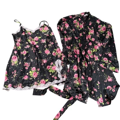 Victoria’s Secret Floral Satén Slip & Bata Set Negro Rosa Rosas Borde de Encaje Talla L Foto 1 de 4