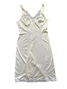 Vintage Leggs Full Slip Größe 36 Nylon - Bild 1 von 5