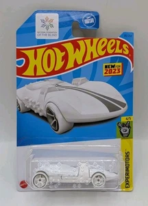 Hot Wheels Experimotors 4/5 HW Braille Racer - Twin Mill 85/250 weiß - Bild 1 von 3