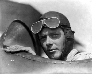 New Photo: Aviation Flight Pioneer Charles Lindbergh in Saint Louis - 6 Sizes! - Picture 1 of 7