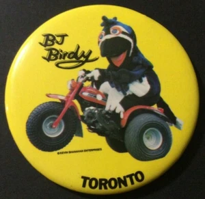 Toronto Blue Jays BJ Birdy Mascot Pinback Pin Button Vintage apx size 3.5 “ - Bild 1 von 2