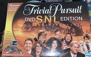 NEU PARKER BROTHERS TRIVIAL VERFOLGUNG DVD SNL EDITION VERSIEGELTES SPIEL! - Bild 1 von 2