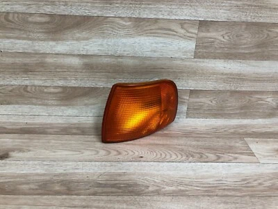 VOLKSWAGEN OEM EUROVAN DELANTERO LADO CONDUCTOR INTERMITENTE MARCADOR NARANJA 96-04 Foto 1 de 4