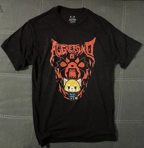 Camiseta Aggretsuko Sanrio Talla Mediana Negra con Manchas Rojas - Imagen 1 de 4