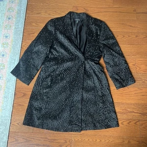 Giacca blazer Eileen Fisher nero texture a pois singolo bottone taglia PL Petite L Asym - Foto 1 di 10