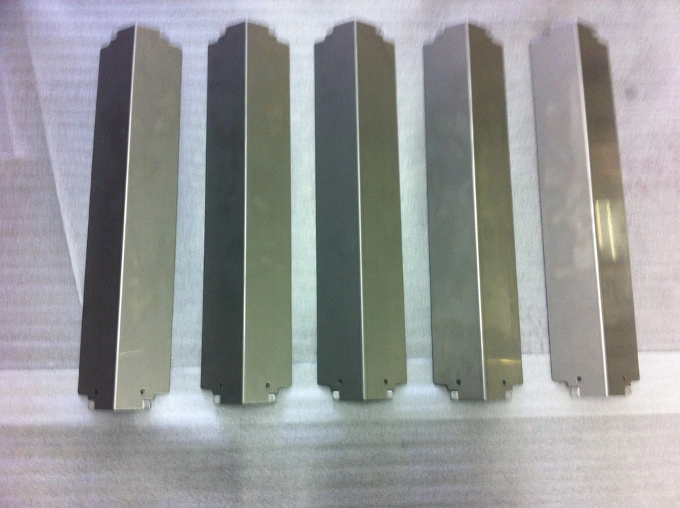 Charbroil, Presidents Choice STAINLESS STEEL Heat Plate- 5 pack80003394 or 93941 - Image 1 of 1