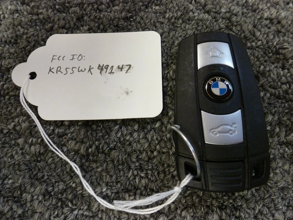 2004-2005 BMW 545i Smart Key Fob Keyless Entry Remote OEM - Image 1 of 1