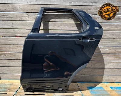 Land Rover Discovery 2017-2024 carcasa de puerta trasera izquierda del lado del conductor (negro) OEM Foto 1 de 4
