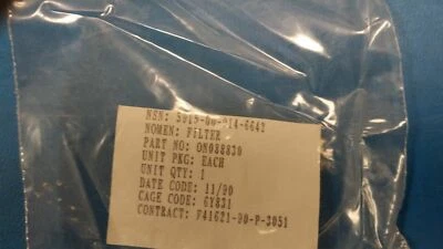 (1 PC) 5915-00-014-6642 MFG P/N 0N088830 FILTRO PASO BAJO 300VDC, 125VAC, 400MHz Foto 1 de 3