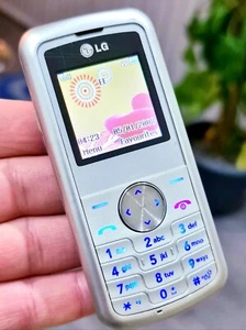 LG KP100 - Silber (entsperrt) Handy Top Zustand mit Ladegerät - Bild 1 von 7