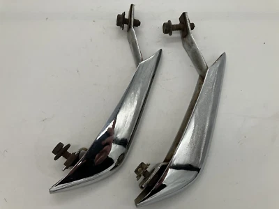 Par de protectores de parachoques traseros cromados para Ford Mustang 64-66 sin tiras USADOS Foto 1 de 3