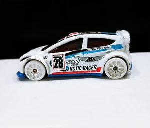 Hot Wheels, 12 Ford Fiesta, white 0920 EY - Picture 1 of 7