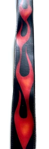TOP PERRI'S LEDER ROTE FLAMMEN AUF SCHWARZEM E-GITARRE SCHULTERGURT - Bild 1 von 4