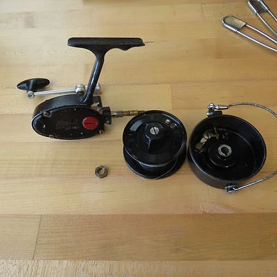 Carrete de pesca Mitchell de agua salada (lote #9183) Foto 1 de 4