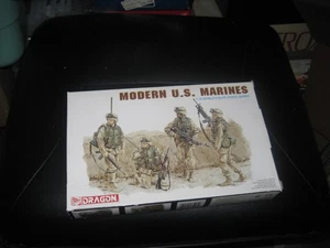 Mint in box Modern U.S. Marines by Dragon in 1/35 scale from 2003 - Picture 1 of 1