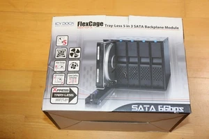 ICY Dock FlexCage MB975SP‑B – 5 x 3,5″ Hot‑Swap HDD‑Cage - Zdjęcie 1 z 9