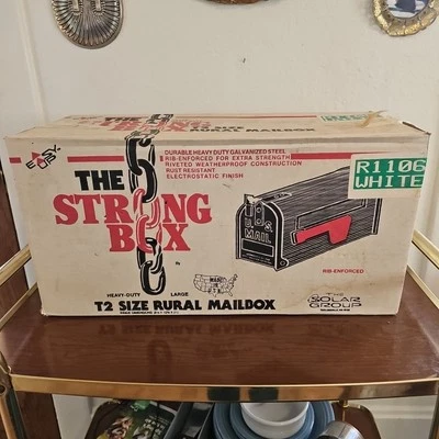 Nuevo de Lote Antiguo Buzón de Acero Galvanizado Caja Fuerte Grupo Solar Tamaño T2 BLANCO Foto 1 de 4