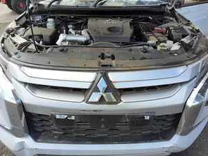 FRONT GRILLE MITSUBISHI L200 MK6 (S6) 2019 On 4 DOOR PICK UP - Picture 1 of 6