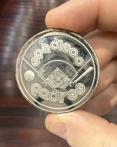 1 Oz Silver Coin 1984 National League Champions San Diego Padres VERY RARE COIN - Picture 1 of 3