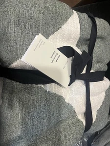 West Elm Welsey King blanket New with tags - Picture 1 of 3