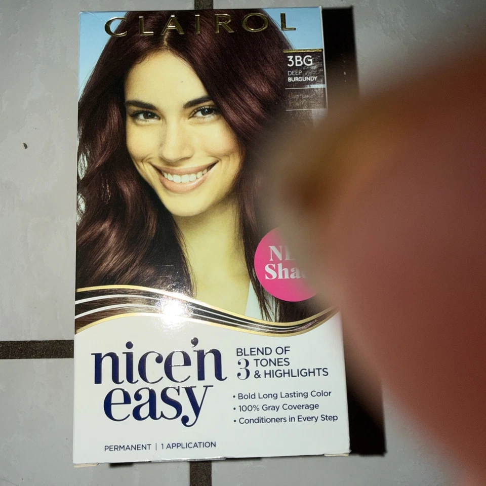 Tintura de cabelo permanente Clairol Nice ‘n Easy - #3BG Deep Burgundy (selada) - Imagem 1 de 1