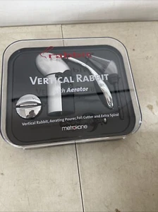 NEW Rabbit Vertical Rabbit With Aerator Pourer Foil Cutter Gift Set - Picture 1 of 2